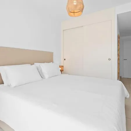 Luxury 2 Bedroom Walk To Rdr423 * Marbella